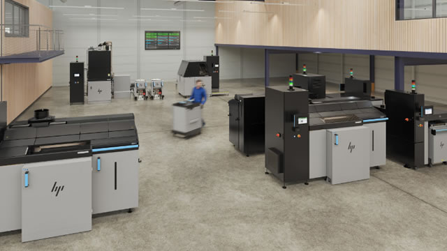 Here's how HP's CEO says the company is thinking about possible tariffs