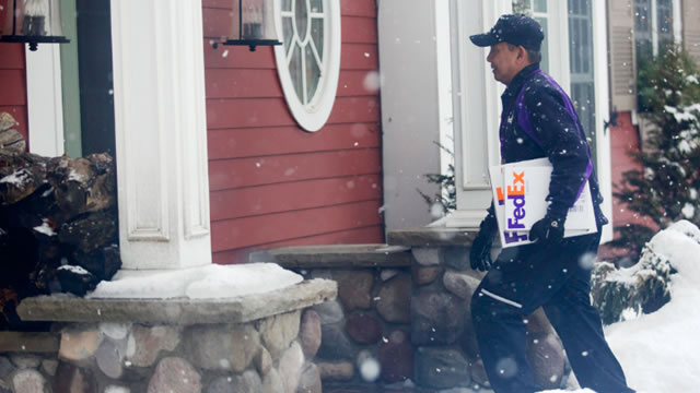 Here's Why FedEx (FDX) is a Strong Momentum Stock