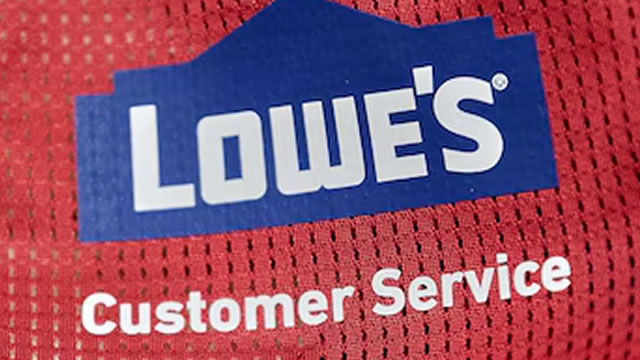 Here's Why Lowe's (LOW) Fell More Than Broader Market