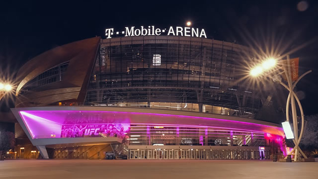 Here's Why T-Mobile (TMUS) is a Strong Growth Stock