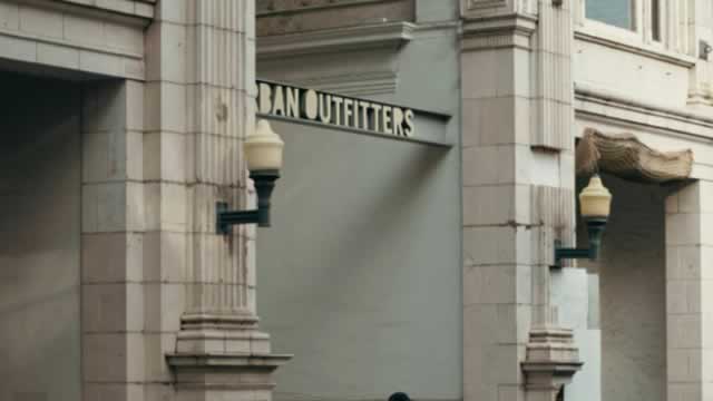 Here's Why Urban Outfitters (URBN) is a Great Momentum Stock to Buy