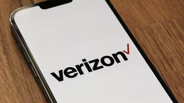 Here's Why Verizon Communications (VZ) is a Strong Momentum Stock