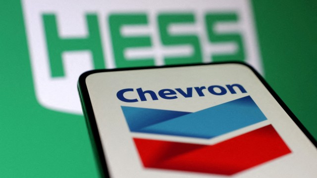 Hess investors to vote on Chevron deal amid growing postponement calls