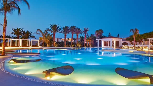 Hilton Grand Vacations (HGV) Earnings Expected to Grow: Should You Buy?