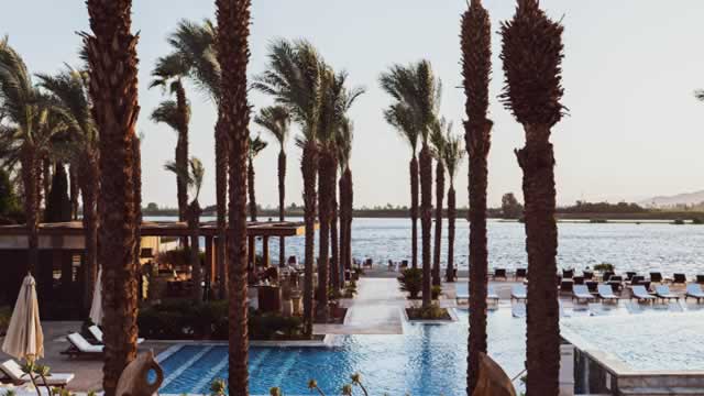 Hilton Q4 Earnings Surpass Estimates, Revenues Rise Y/Y