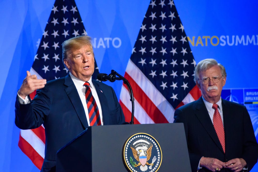 How A Trump Meme Coin Dinner, Ethics Fight Threaten The Clarity Act