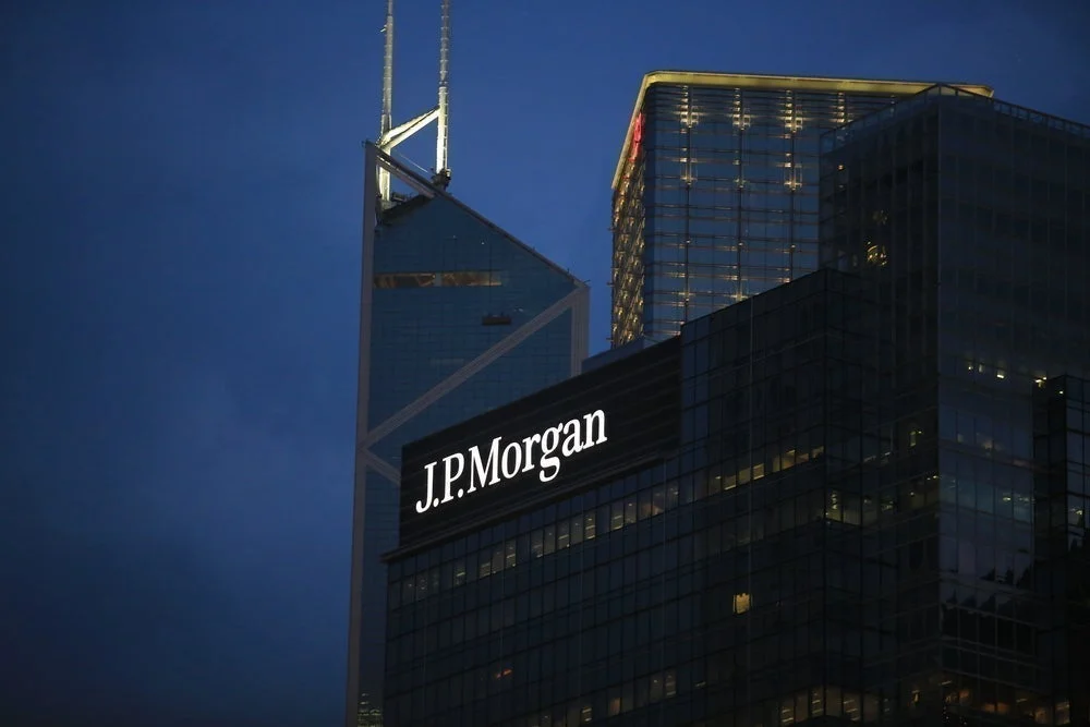 How To Earn $500 A Month From JPMorgan Stock Ahead Of Q3 Earnings