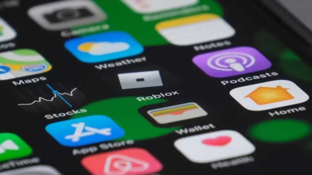 How to keep your kid's Roblox or Fortnite habit from wrecking your credit-card bill
