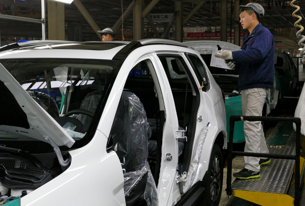 How's NIO Adjusting Production Priorities to Meet Growing Demand?