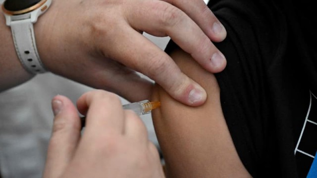 HPV vaccine can have big benefits for men, research shows