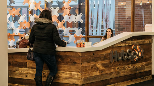 HubSpot: Still Too Cheap In Spite Of Rising AI Risks