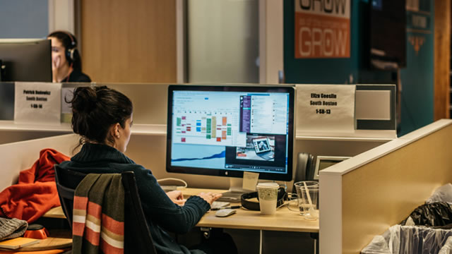 HubSpot: Turning Bullish Ahead Of Earnings