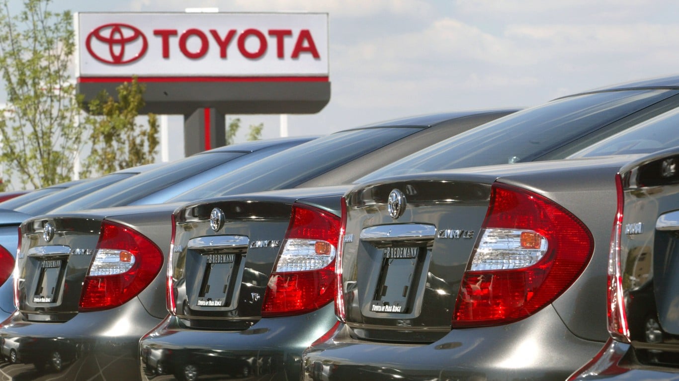 תמונת מאמר עבור מכוניות היברידיות מהוות כעת אחת מכל חמש מכירות רכב בארה"ב עקב שינויים בשוק.