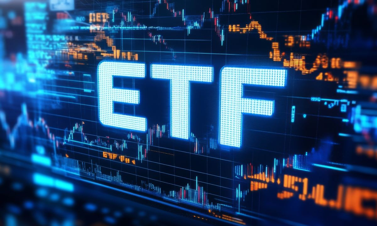 HYPE ETFs Gain Traction as Bitcoin Market Cools
