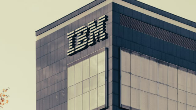 IBM Reports Earnings Today. Its Strong Dividend Helps in ‘Cautious' IT Market.