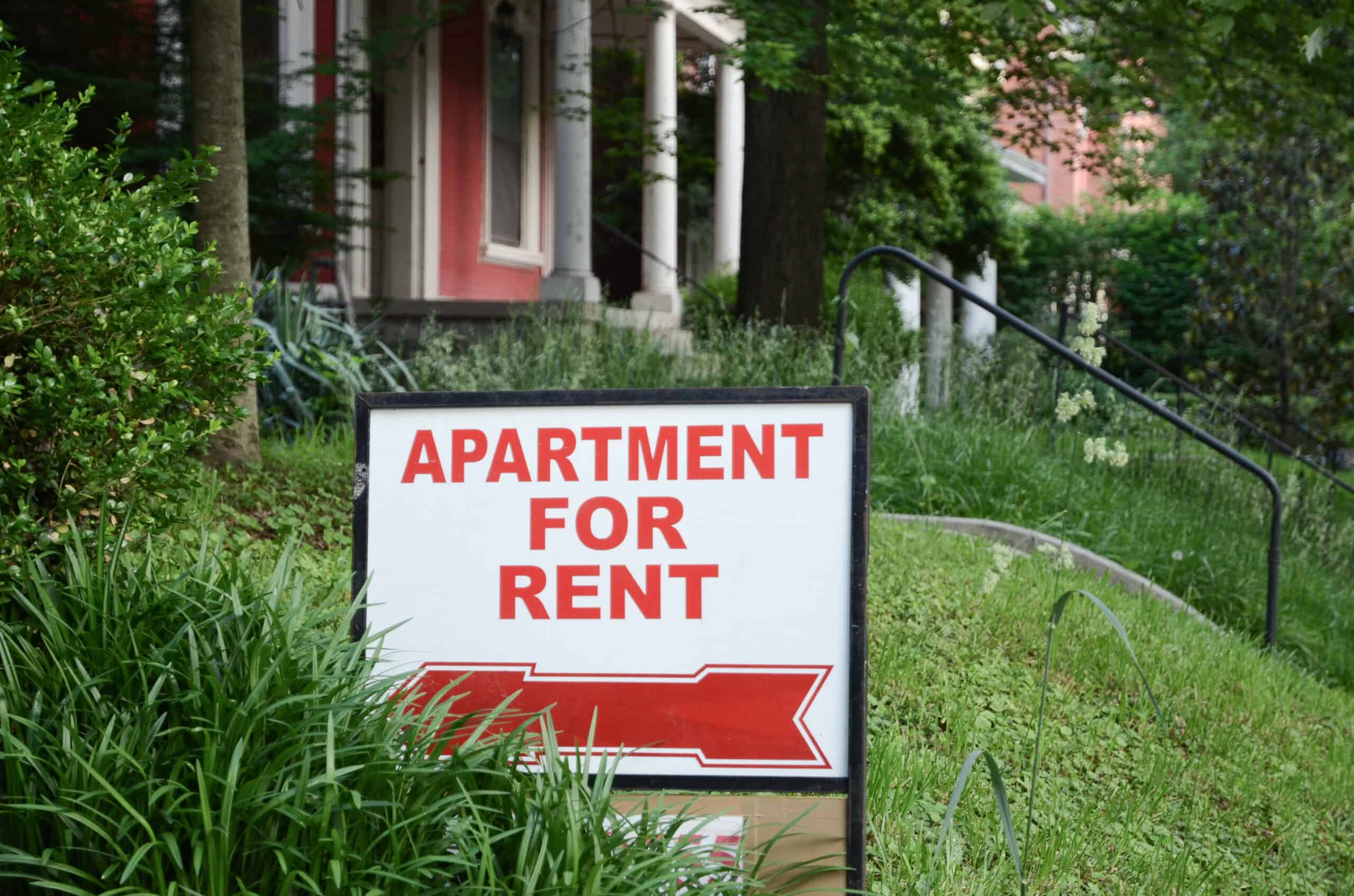 ‘I’m a Renter, But I Have $150,000 Sitting in Cash’: The Price of Waiting Out Record Home Prices