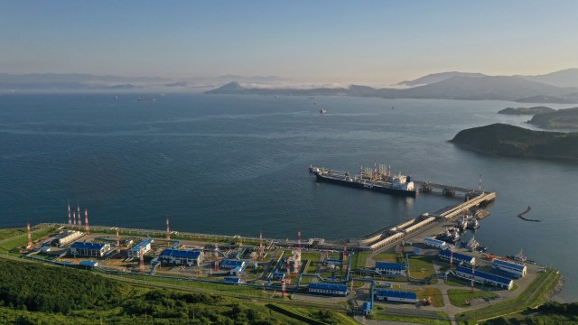 India's Russian oil imports rise to nine-month high in April
