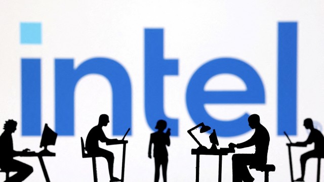 Intel, asked about Israel expansion, says timelines can change