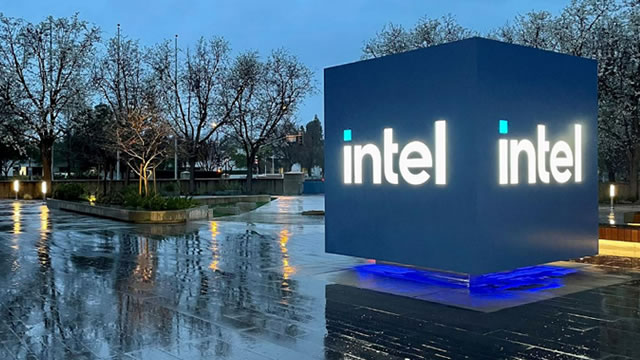 Foto von Intel attracts interest for test chips using new manufacturing process