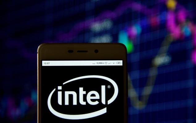 Intel Chips Excel in AI Benchmark: Will it Boost Prospects?