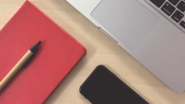 Intel Said to Approach Apple About Securing Investment