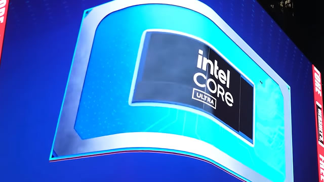 Intel Stock Pops on Report Trump Administration Is Considering Taking a Stake