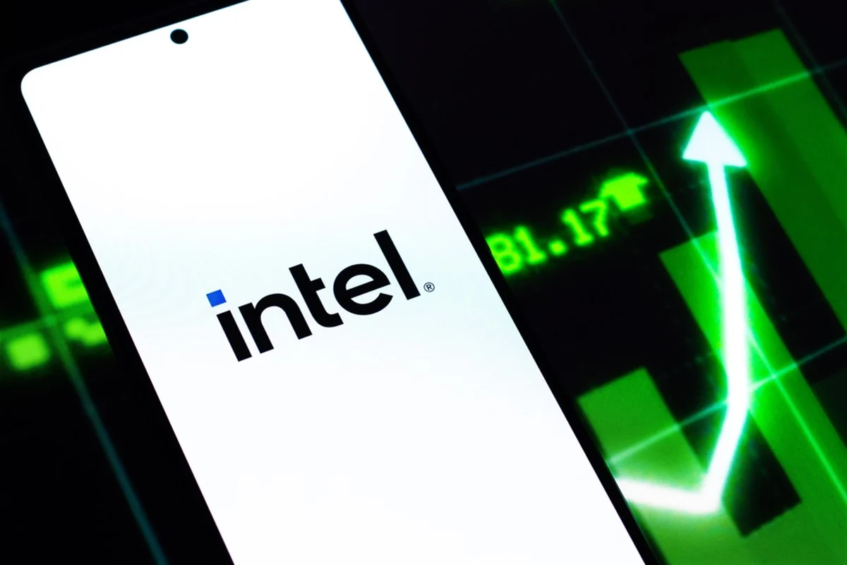 Intel's Turnaround Hits Hyperspeed With A New 52-Week High