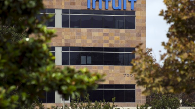 Intuit lifts annual forecasts on demand for AI-powered financial products