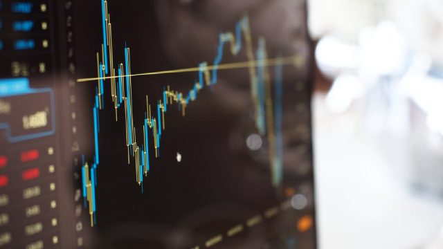 Foto von Invesco's Dynamic Multifactor ETF Sees Strong Flows in 2023