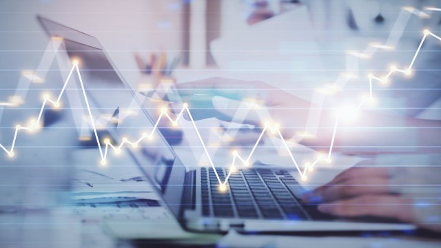 Investing in 3 Tech Giants for Explosive Returns and Diverse Yields