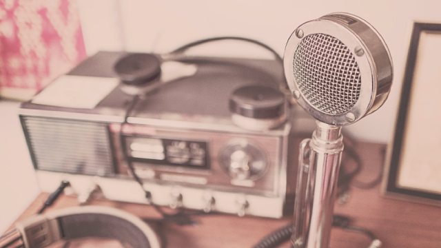 Investors Tune In to Sirius XM Stock on Buffett Investment