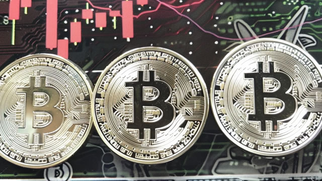 Is a $500K Bitcoin Rally Possible? Crypto ETFs to Consider