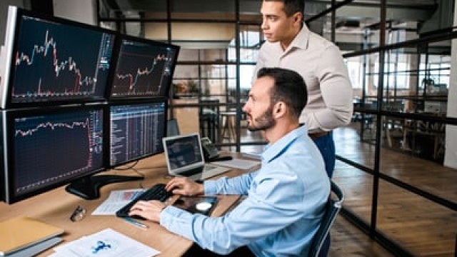 Is Ginkgo Bioworks Holdings Stock a Buy?