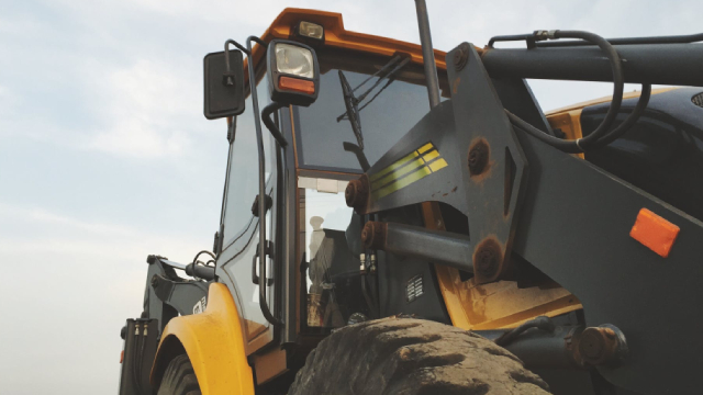Is Great Lakes Dredge & Dock (GLDD) Outperforming Other Construction Stocks This Year?