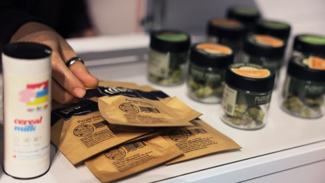 https://images.financialmodelingprep.com/news/is-the-cannabis-gold-rush-over-moves-by-curaleaf-20230130.jpg