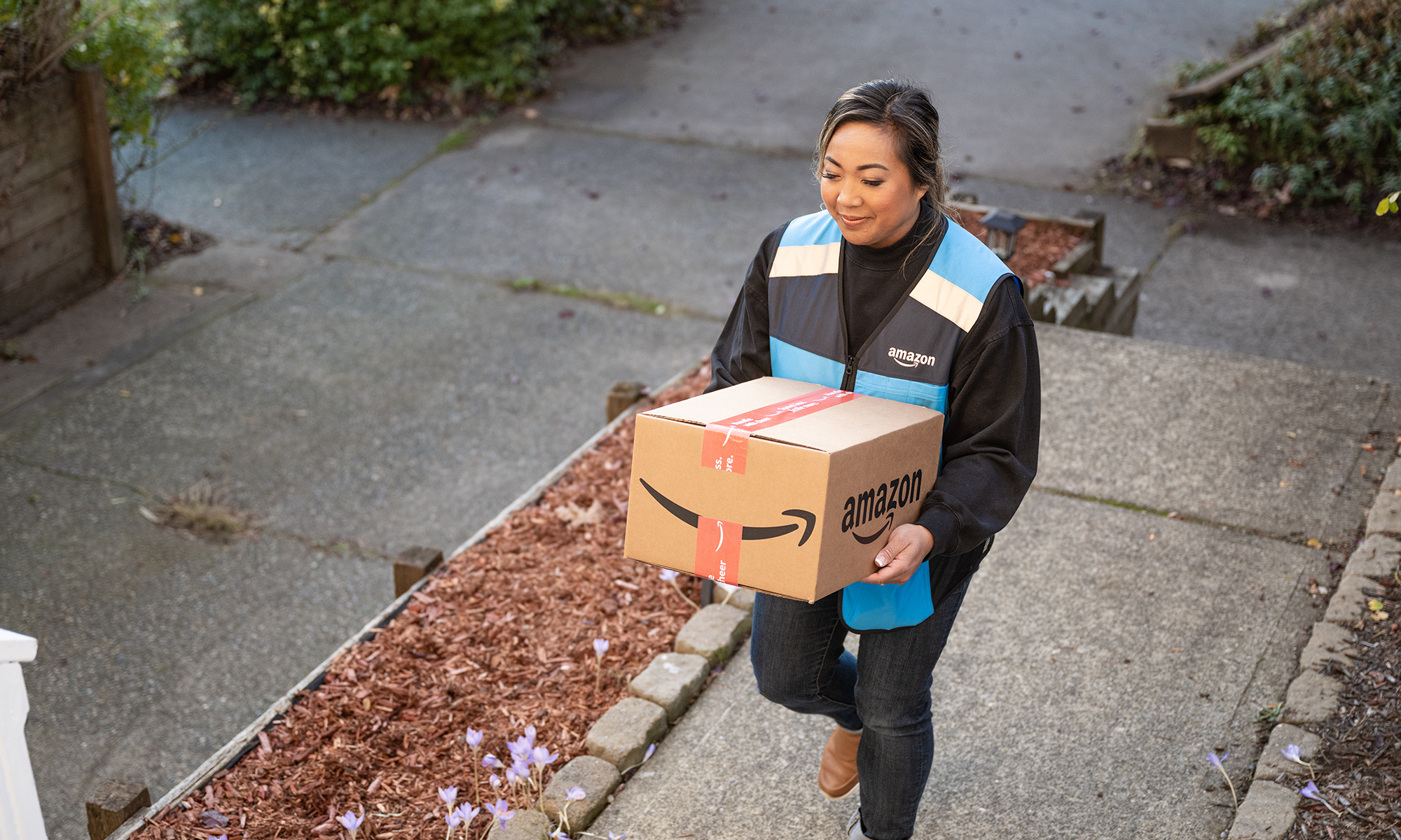 Is Washington-Based Amazon a No-Brainer Buy for Long-Term Investors?