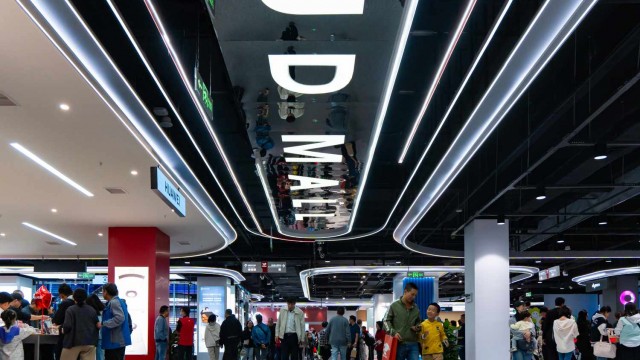 JD.com Beats Q1 Forecasts on Lower Prices, More Perks