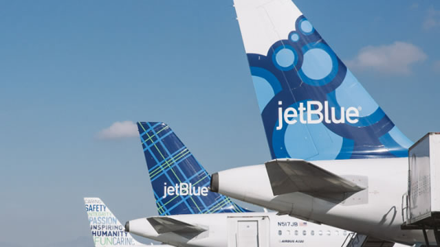 JetBlue Incurs Loss in Q3, Tops on Revenues, Tweaks 2024 View