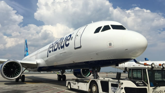 JetBlue Rockets 18% on Partnership News: Is JBLU Leaving Delta and American Airlines Behind?