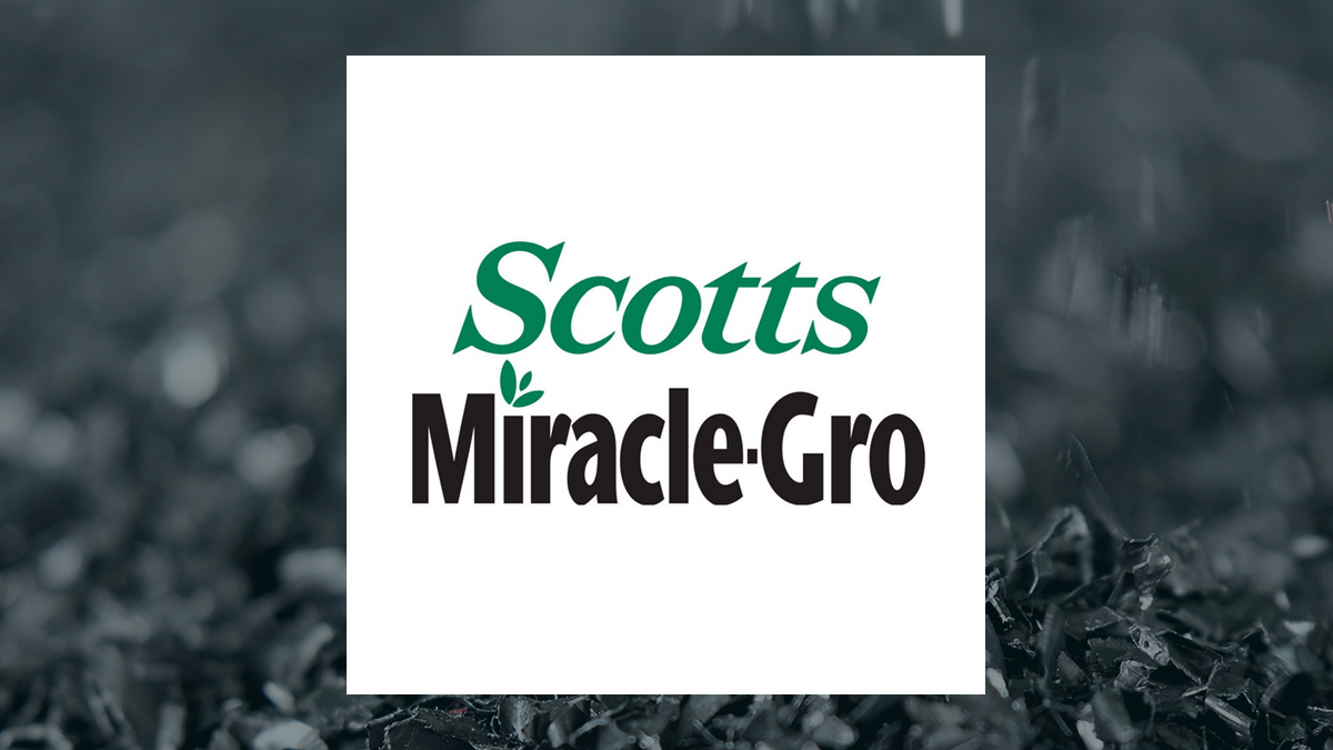 JPMorgan Chase & Co. Buys 27,422 Shares of The Scotts Miracle-Gro Company $SMG