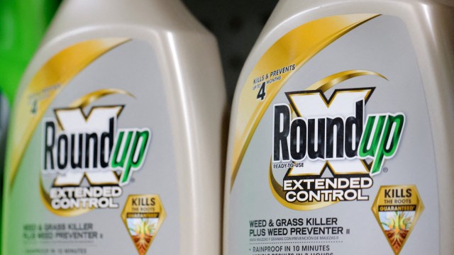 Judge cuts Bayer $2.25 billion Roundup verdict to $400 million