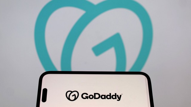 KKR, CrowdStrike, and GoDaddy Gain on S&P 500 Inclusion