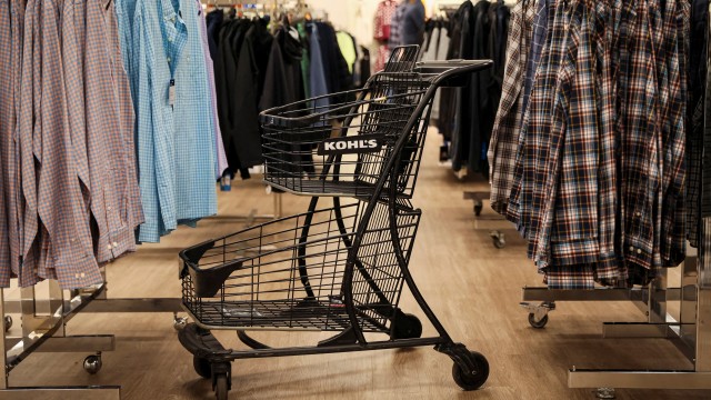 Kohl's cuts annual forecast on slowing demand, pulling shares down 15%