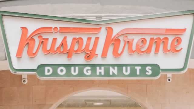 Krispy Kreme Withdraws 2025 Outlook, Dividend as Macroeconomic Woes Hang Over Operations