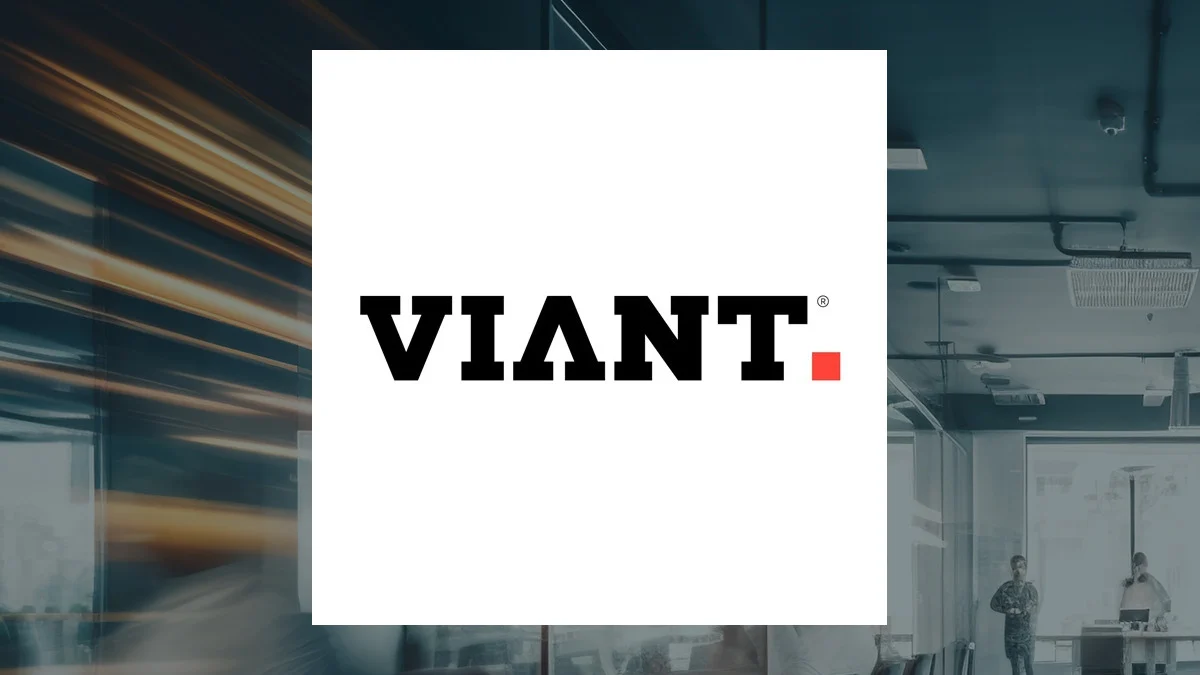Larry Madden Sells 14,602 Shares of Viant Technology (NASDAQ:DSP) Stock