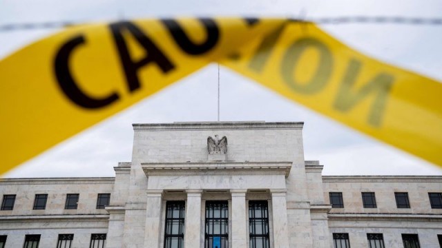 https://images.financialmodelingprep.com/news/leveraged-loan-defaults-hit-25-billion-head-for-third-20230616.jpg