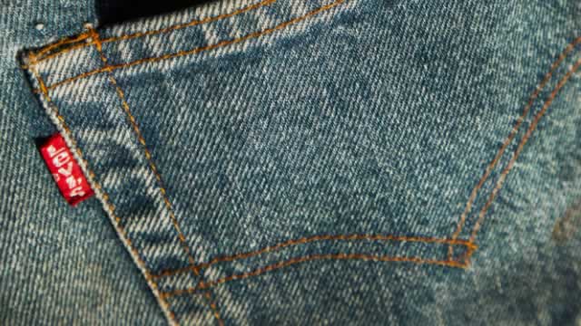 Levi Strauss beats Q2 estimates, raises full-year outlook and dividend