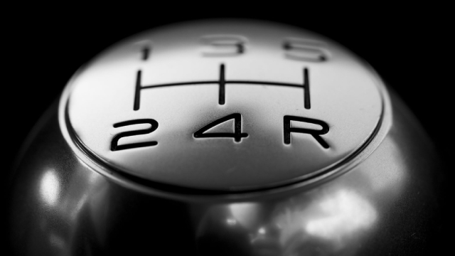 Li Auto Inc. Sponsored ADR (LI) Rises As Market Takes a Dip: Key Facts