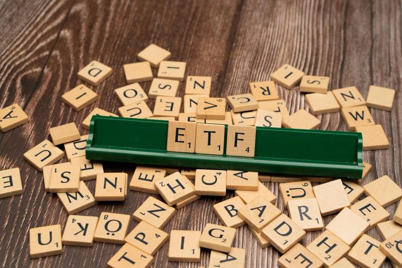 Live updates: BlackRock's IBIT sheds $300 million as bitcoin demand dwindles