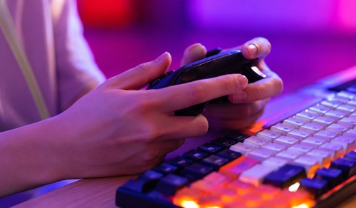 LootBar Introduces Self Top Up Feature for Supported Games